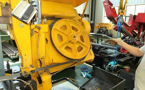 如何解决南城卧式金属带锯床切削时出现的断带现象？