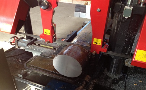 南城卧式带锯床加工时出现明显振荡如何排查？